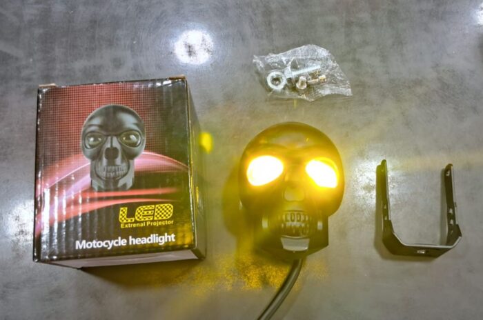 Skull style headlight for motorcycle - Image 2